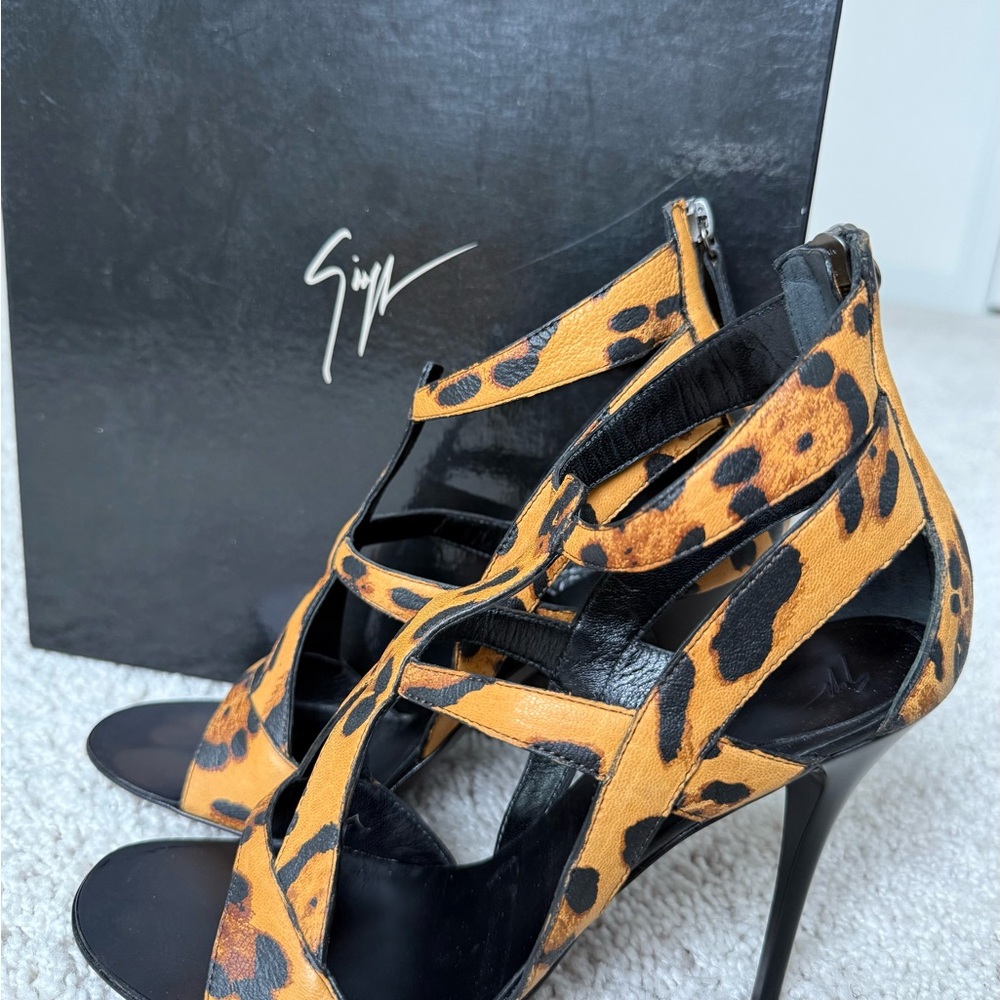 Giuseppe Zanotti Black and Tan Strappy Heels